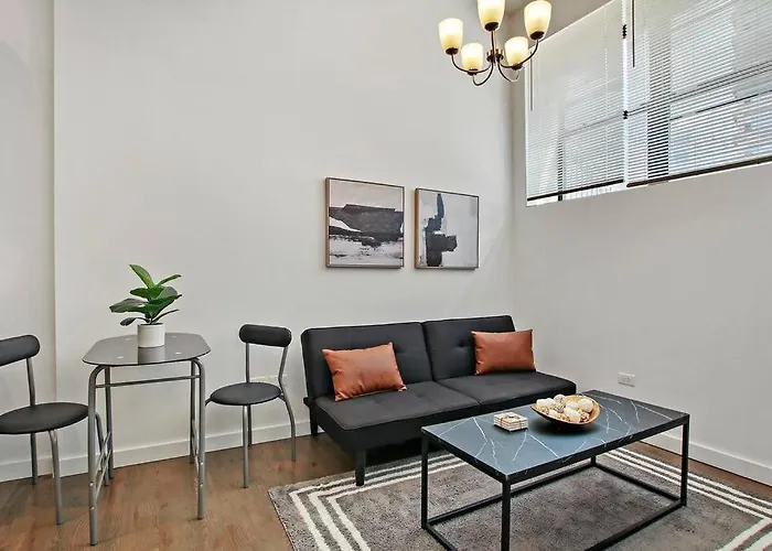 1br Adorable With In-unit Laundry - 206 Rep * Chicago